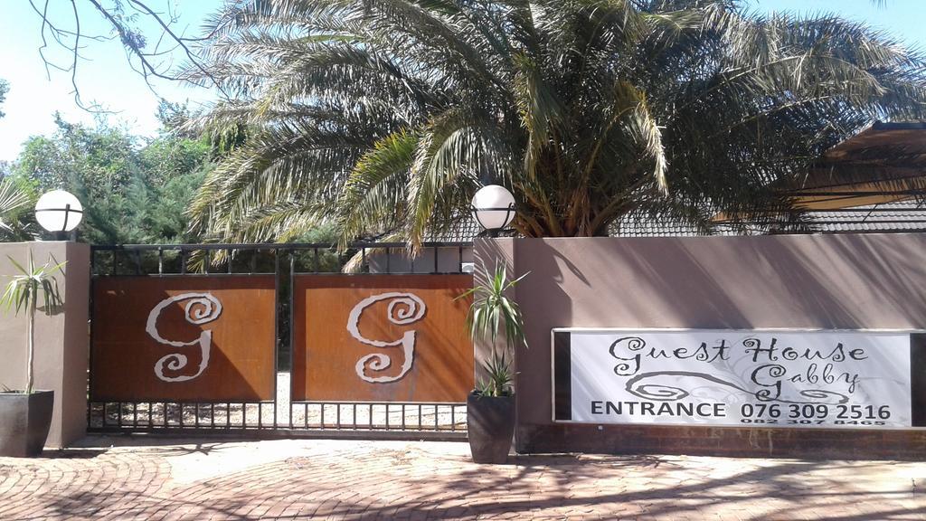 Guest House Gabby Klerksdorp Exterior foto
